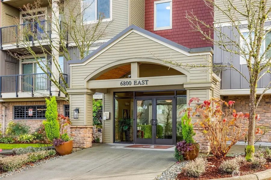 6800 132nd Place Se #E207, Newcastle, WA 98059 - #2