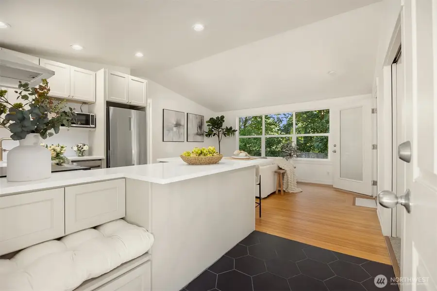 1574 NE Park View Drive #1, Bainbridge Island, WA 98110 - #2