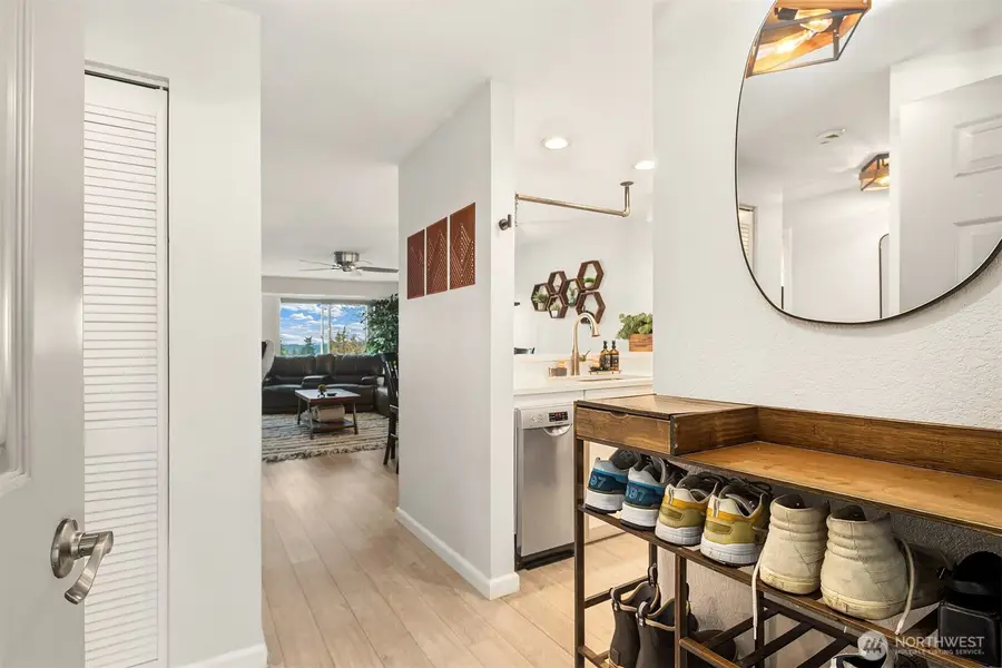 4893 76th Street Sw #E1002, Mukilteo, WA 98275 - Image #3