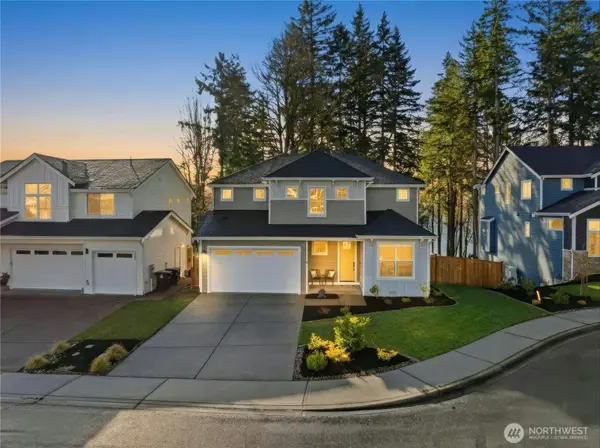 1767 NE Crystallia Court, Poulsbo, WA 98370