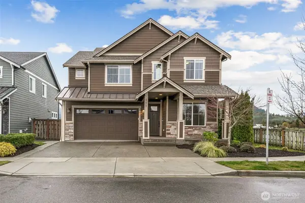 111 Love Drive, Enumclaw, WA 98022