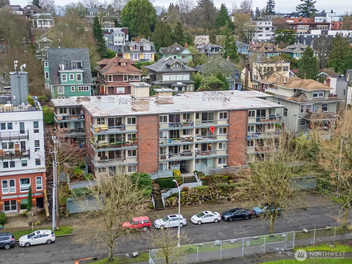732 11th Avenue E #304, Seattle, WA 98102 - Image #1