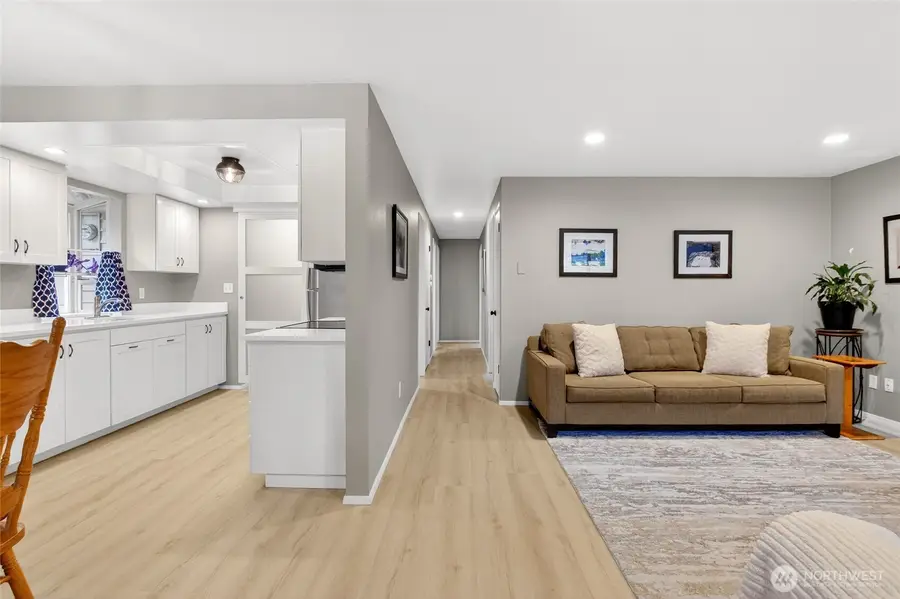 15575 14th Avenue Ne, Shoreline, WA 98155 - #2