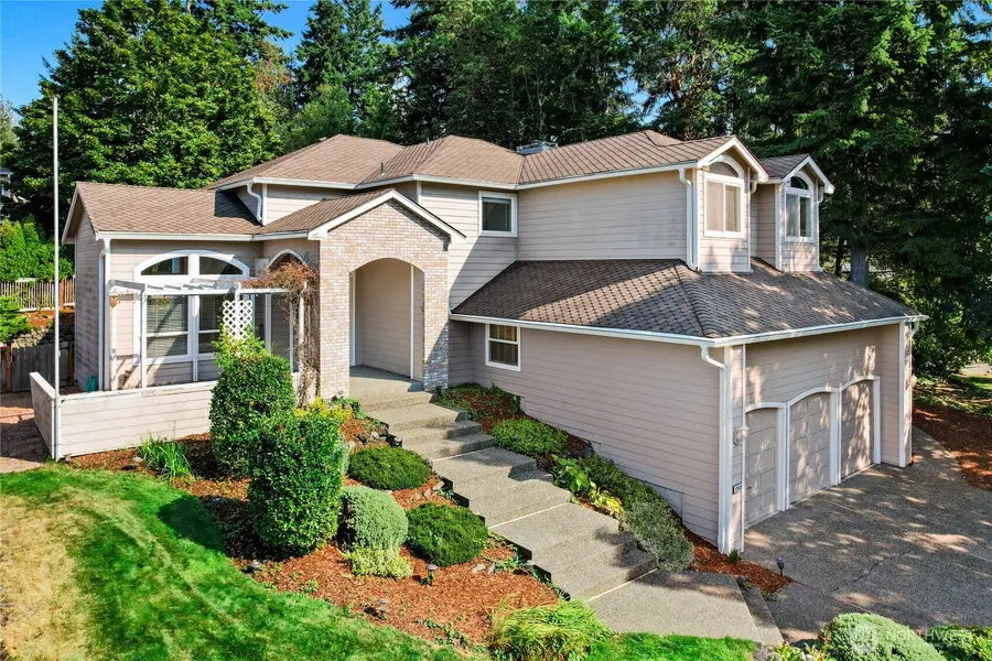12698 Plateau Circle Nw, Silverdale, WA 98383 - Image #2