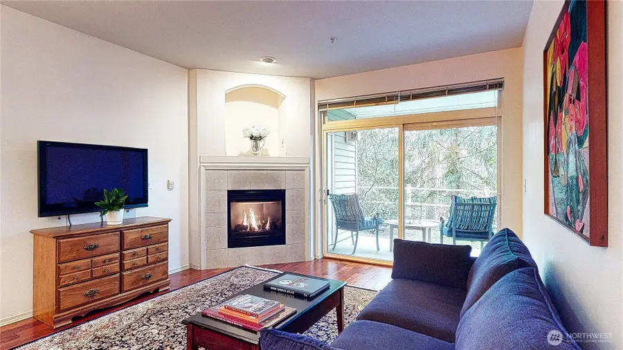 12712 Admiralty Way #E-103, Everett, WA 98204 - Image #3