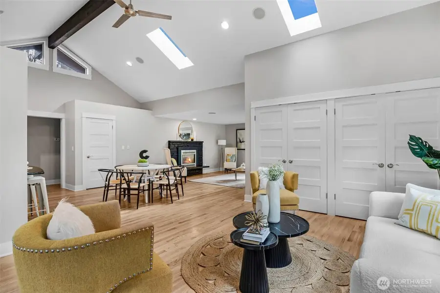 23619 5th Avenue W, Bothell, WA 98021 - Image #3