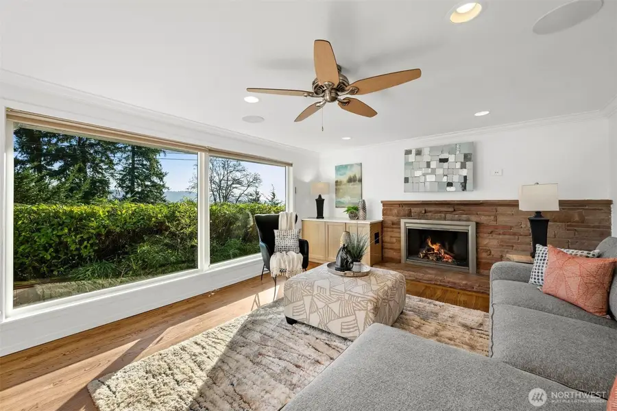 15612 38th Avenue Ne, Lake Forest Park, WA 98155 - #2