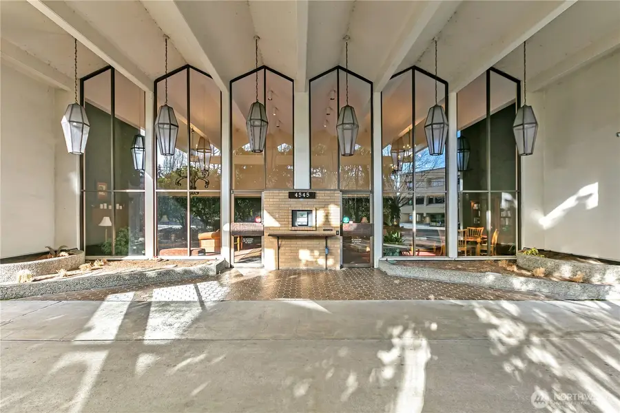 4545 Sand Point Way Ne #207, Seattle, WA 98105 - Image #2