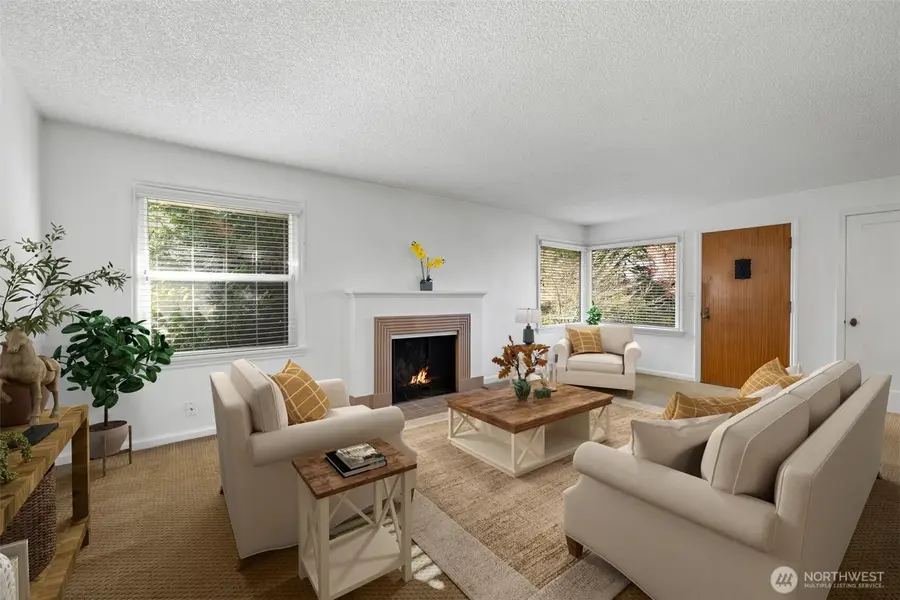 3050 52nd Avenue Sw, Seattle, WA 98116 - #3