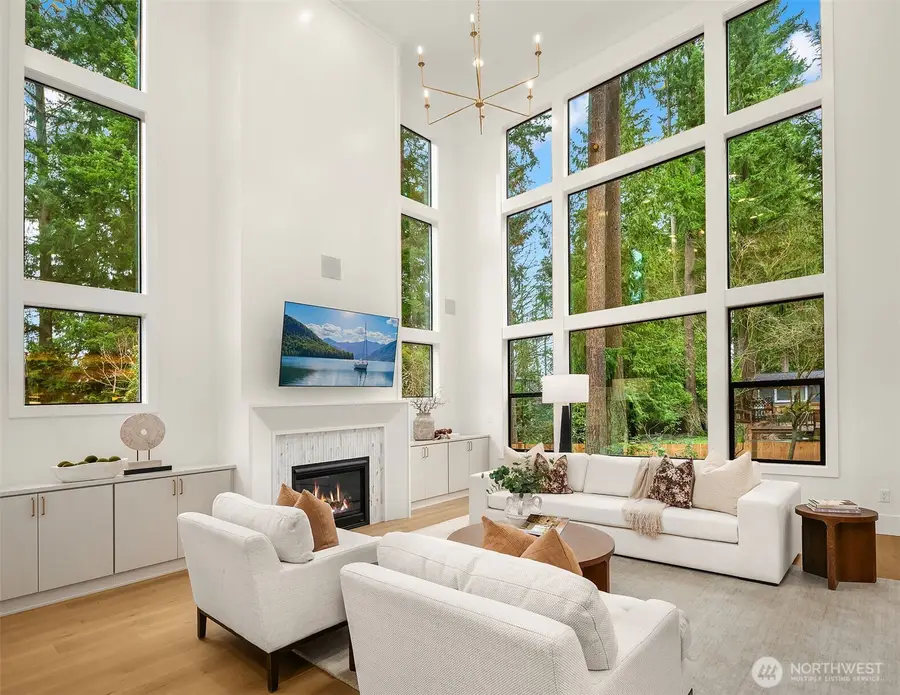 1654 152nd Avenue Se, Bellevue, WA 98007 - Image #2