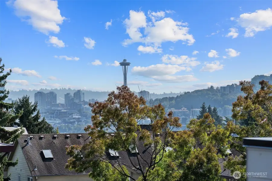 4521 Sunnyside Avenue N #A, Seattle, WA 98103 - Image #2