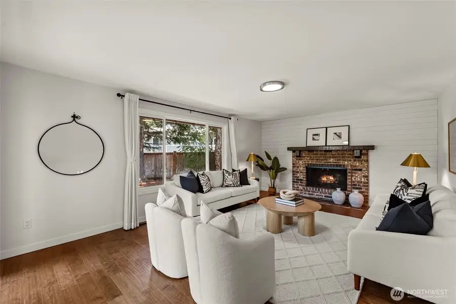 12518 SE 67th Street, Bellevue, WA 98006 - Image #2