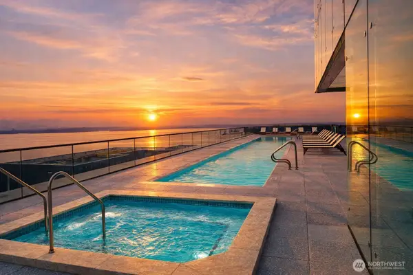 300 Virginia Street, Seattle, WA 98121