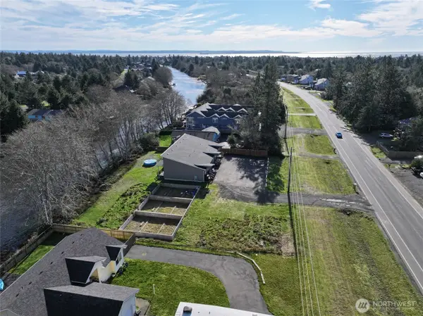 752 Pt. Brown Avenue Se, Ocean Shores, WA 98569