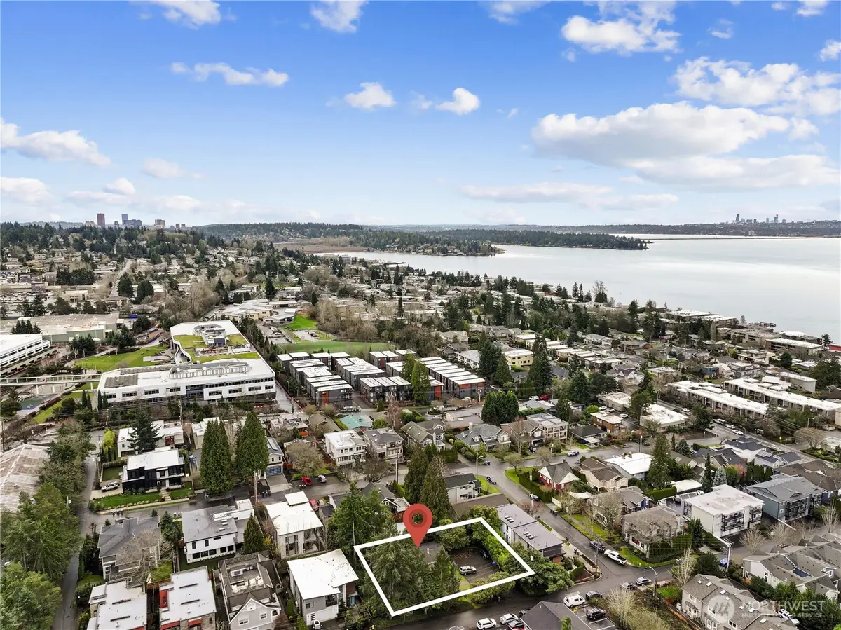 411 5th Ave S, Kirkland, WA 98033 - Image #1