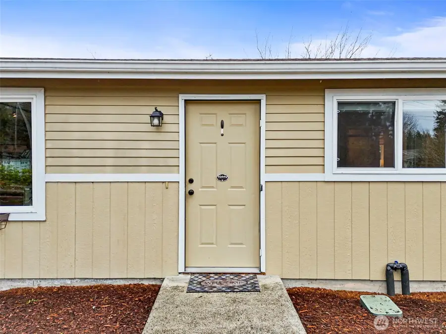 15639 SE 263rd Place, Covington, WA 98042 - Image #2