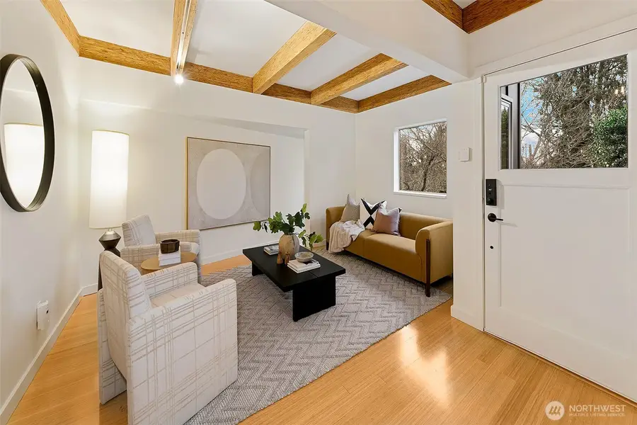 2411 4th Avenue W, Seattle, WA 98119 - Image #3