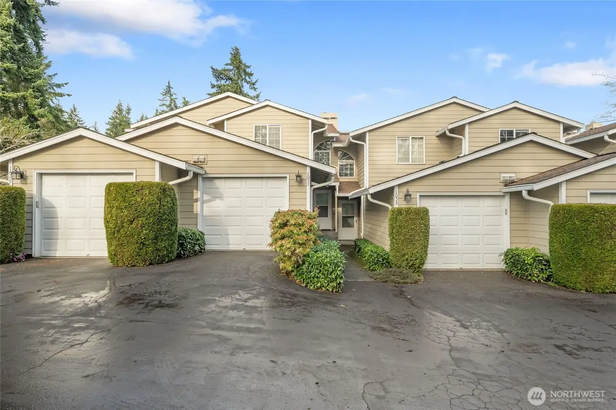 1051 Madison Avenue N, Bainbridge Island, WA 98110 - #1