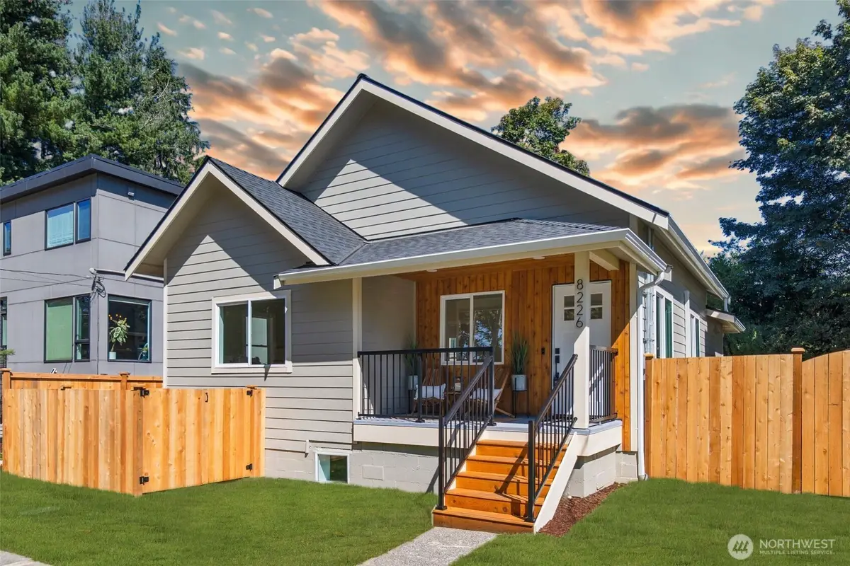 8226 Meridian Avenue N, Seattle, WA 98103 - Image #1