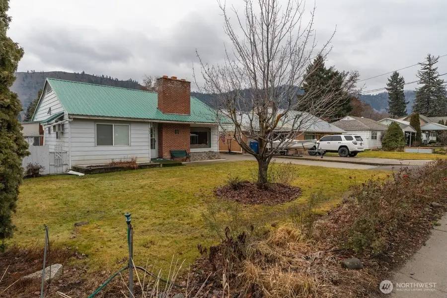 904 Pioneer Avenue, Cashmere, WA 98815 - #2