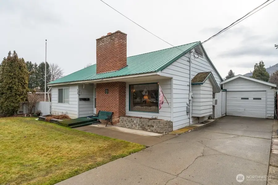 904 Pioneer Avenue, Cashmere, WA 98815 - #3