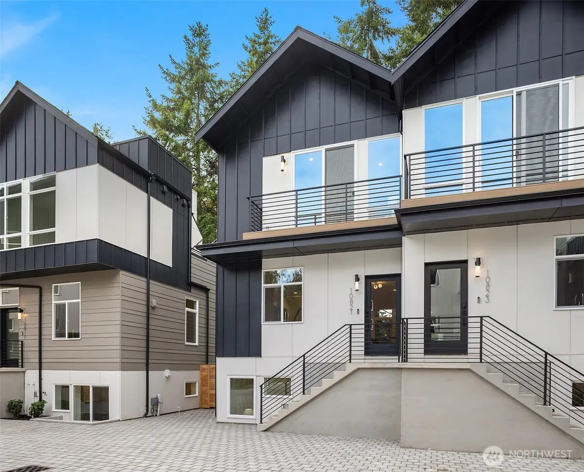 10815 11th Avenue Ne, Seattle, WA 98125 - Image #1