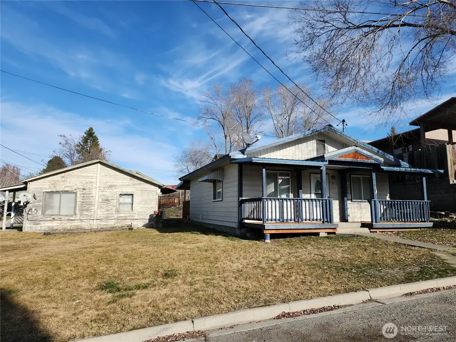 19 1st Street E, Tonasket, WA 98855 - #3