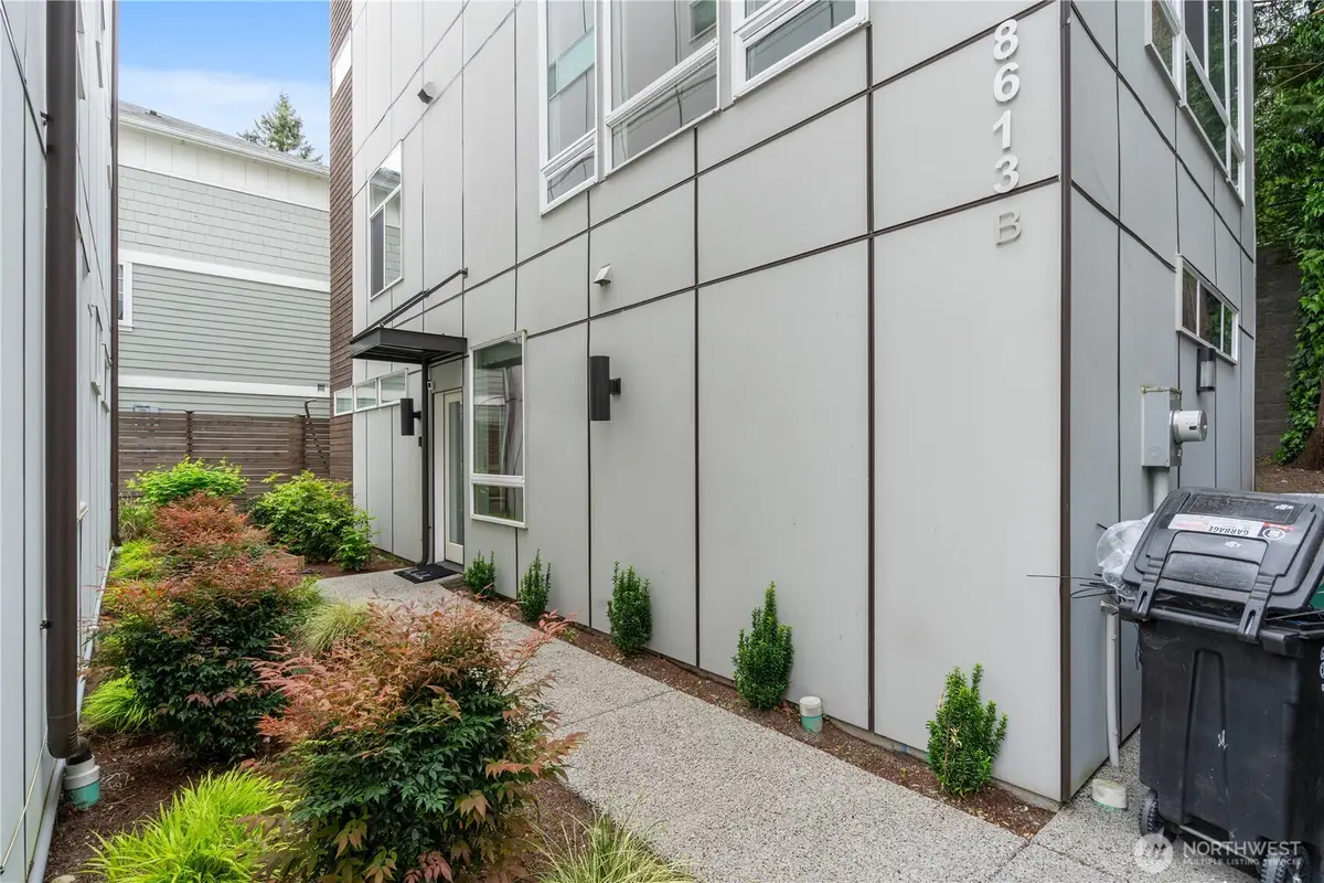 8613 23rd Avenue Ne #B, Seattle, WA 98115 - #1