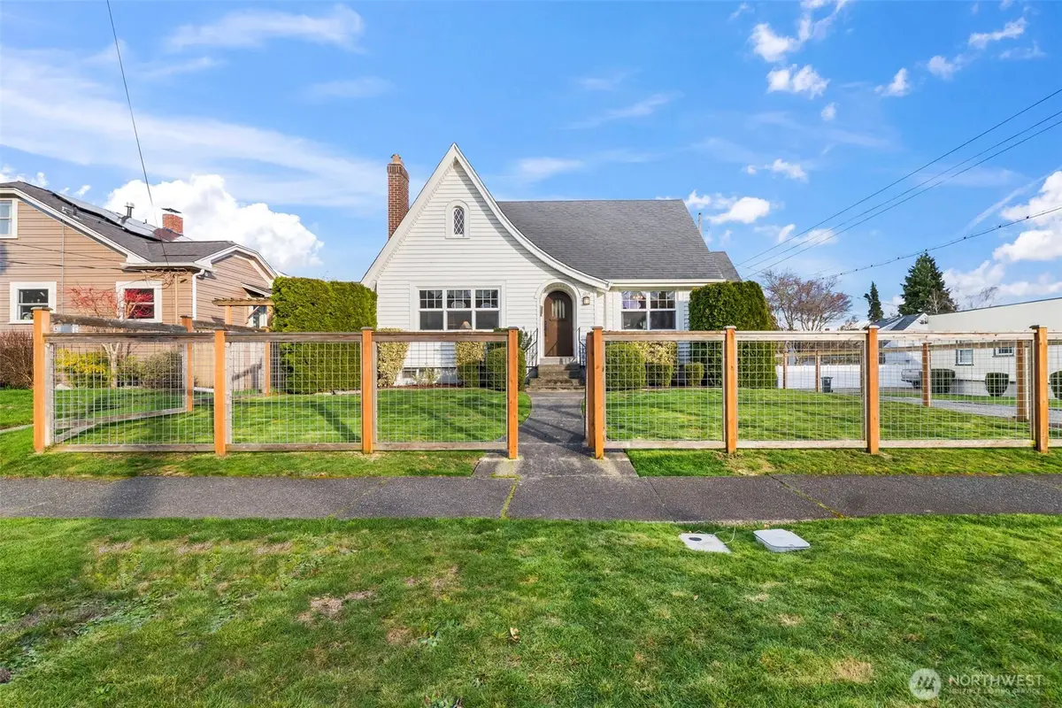 1215 N Alder Street, Tacoma, WA 98406 - #1