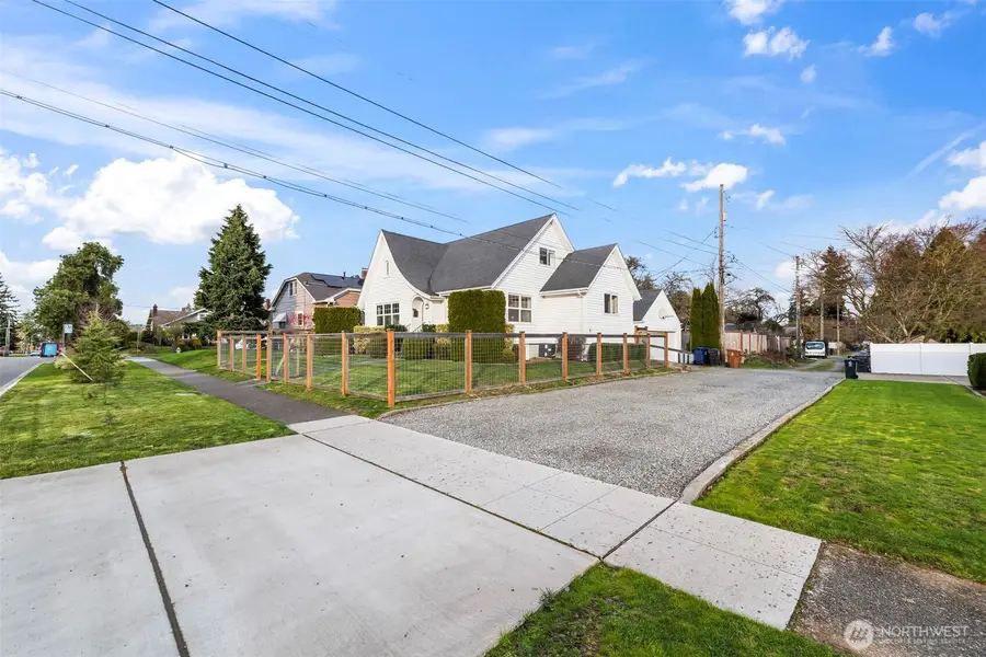 1215 N Alder Street, Tacoma, WA 98406 - #2