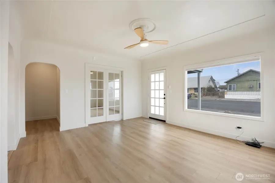 1003 W Rose Avenue, Moses Lake, WA 98837 - Image #2