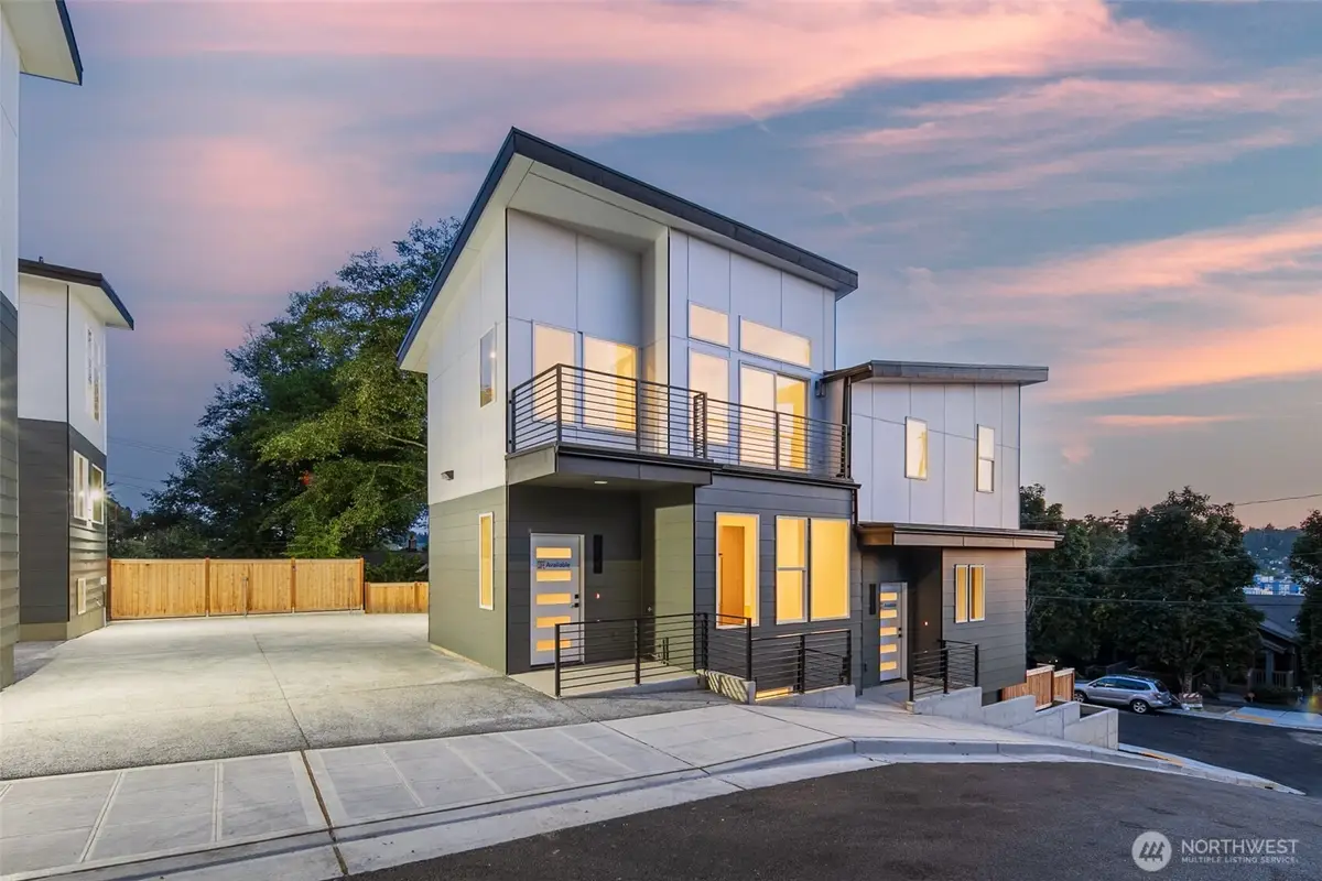 1806 28th Avenue S, Seattle, WA 98144 - Image #1