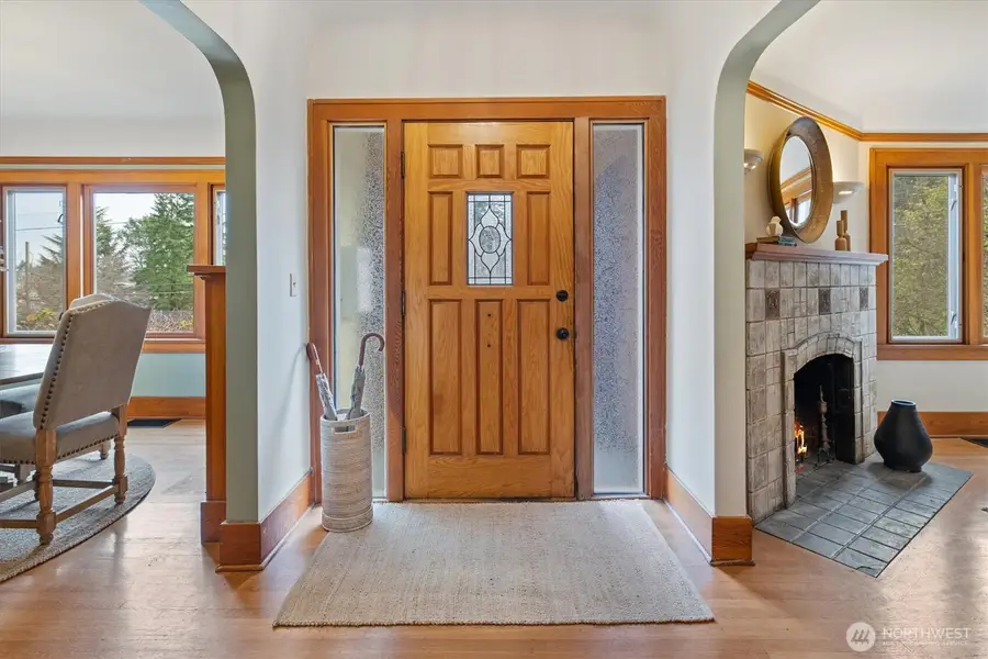 2463 26th Avenue E, Seattle, WA 98112 - Image #3