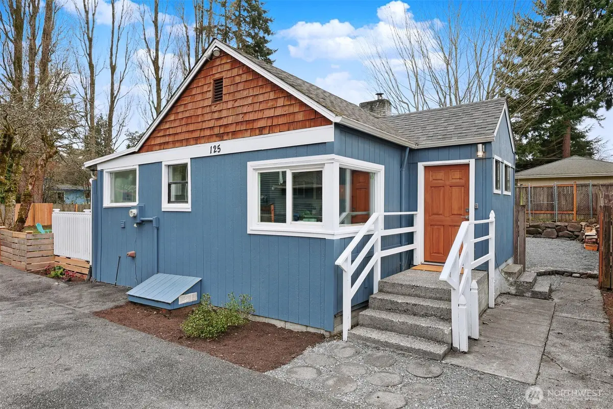 125 N 203rd Street, Shoreline, WA 98133 - #1