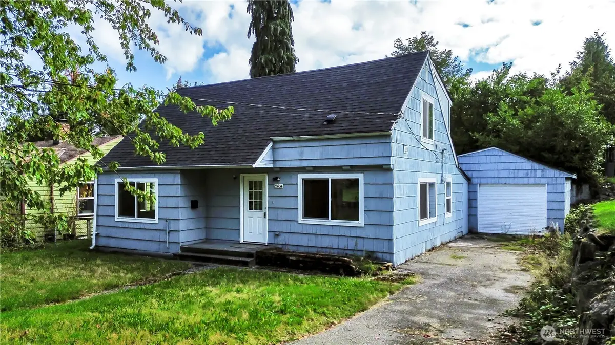 12034 68th Avenue S, Seattle, WA 98178 - #1