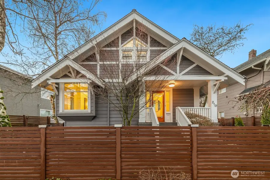 210 W Mcgraw Street, Seattle, WA 98119 - Image #2