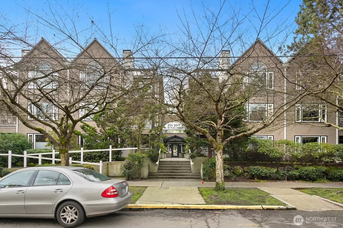 215 20th Avenue E #103, Seattle, WA 98112 - Image #1