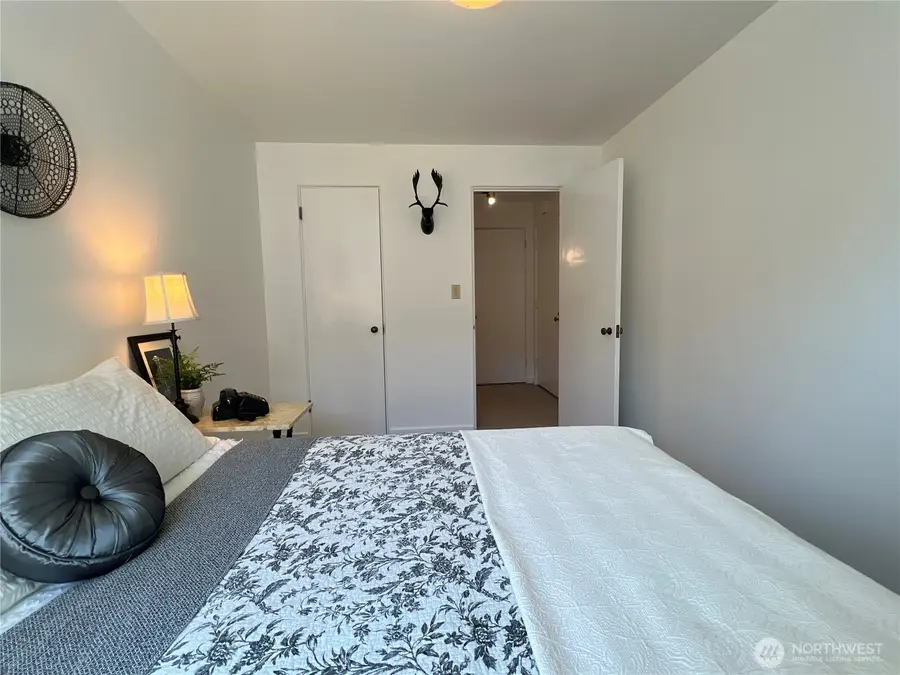 1800 Taylor Avenue N #406, Seattle, WA 98109 - Image #3