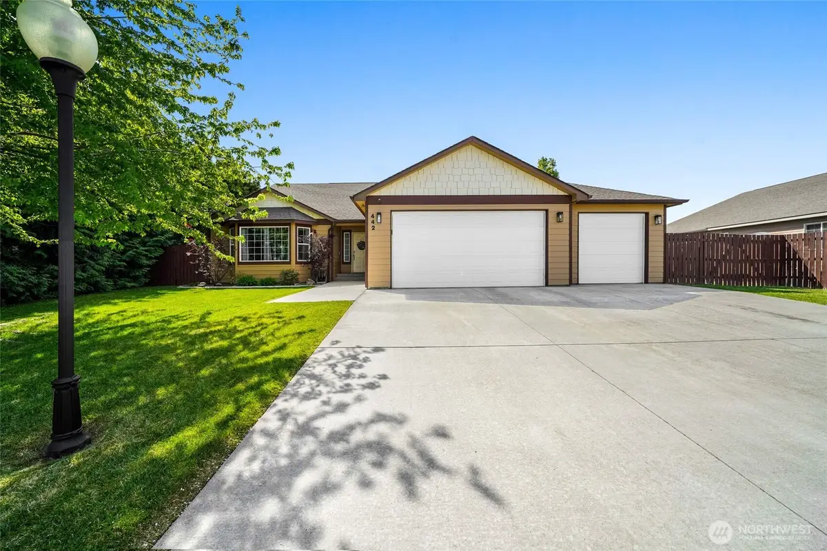 442 Copley Drive, Moses Lake, WA 98837 - Image #1
