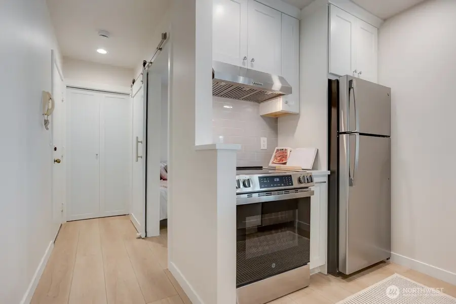 1312 6th Avenue N #9, Seattle, WA 98109 - #3