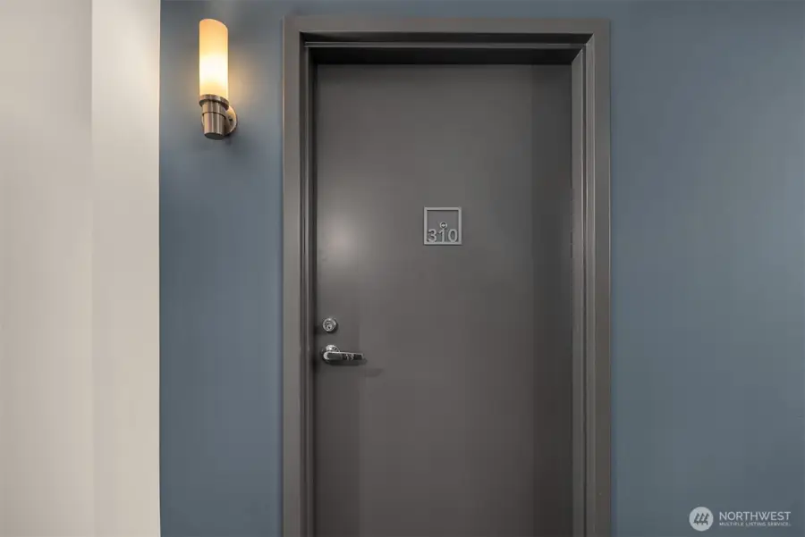 2911 2nd Avenue #310, Seattle, WA 98121 - #2