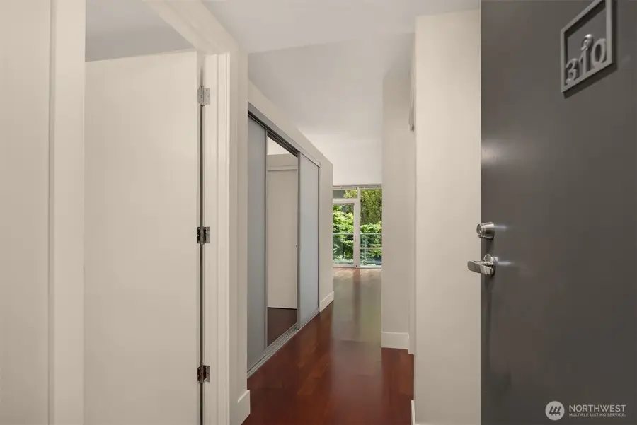 2911 2nd Avenue #310, Seattle, WA 98121 - #3