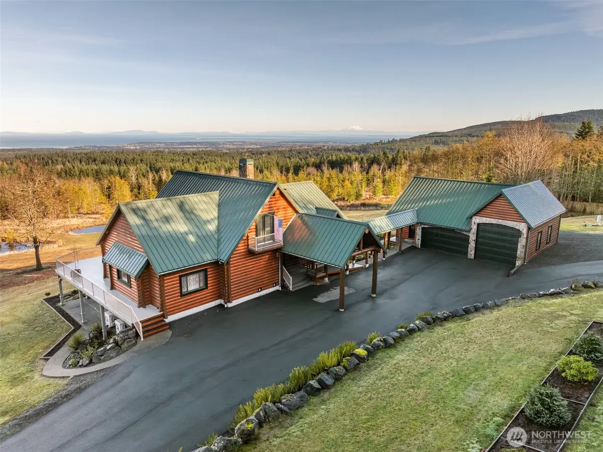 279 Ocean View Dr, Port Angeles, WA 98362 - #1