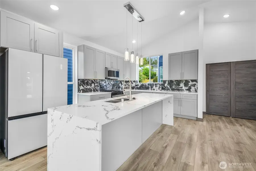 8610 42nd Avenue S, Seattle, WA 98118 - Image #3