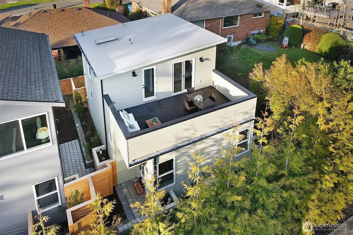 8814 41st Avenue Sw, Seattle, WA 98136 - Image #1