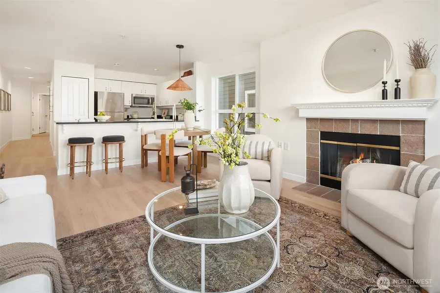 1504 Aurora Avenue N #201, Seattle, WA 98109 - #2