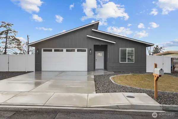 1122 W Ashley Way, Moses Lake, WA 98837