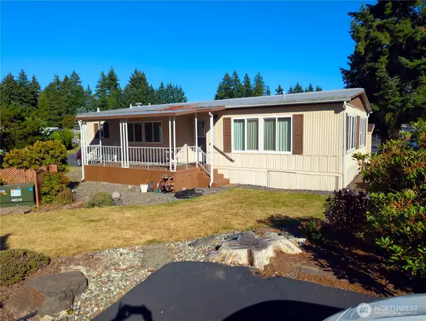 11622 Silver Lake Road #47, Everett, WA 98208