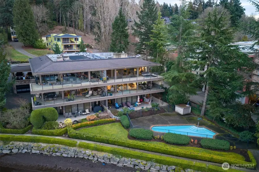 4437 Lake Washington Boulevard Ne #302, Kirkland, WA 98033 - #2