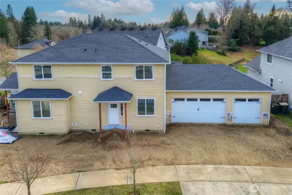 7651 Deschutes Heights Court Se #67, Tumwater, WA 98501